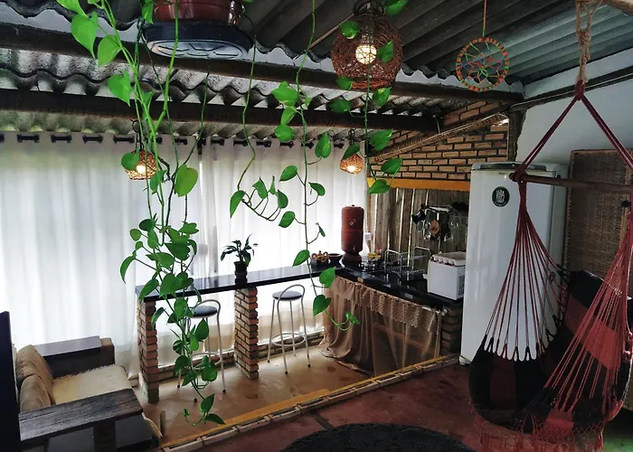 Chale Aconchegante, Pertinho Da Cidade E Conectada A Natureza